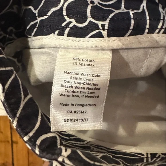 Talbots patterned shorts - Picture 5 of 5